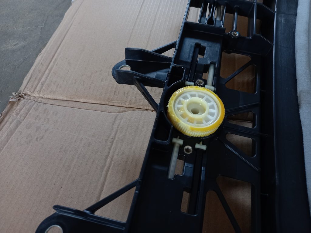 Lūka priekš MITSUBISHI ASX 2011