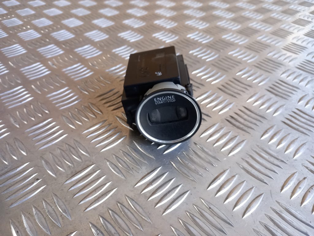 Aizdedzes slēdzene priekš VW PASSAT CC 2009 1 Aizdedzes slēdzene priekš VW PASSAT CC 2009