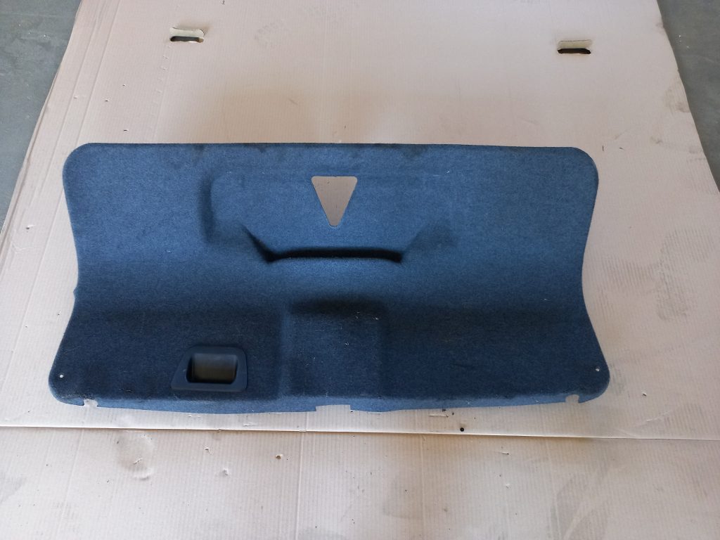 Bagāžnieka vāka liela apdare priekš AUDI A6 1998 1 Bagāžnieka vāka liela apdare priekš AUDI A6 1998