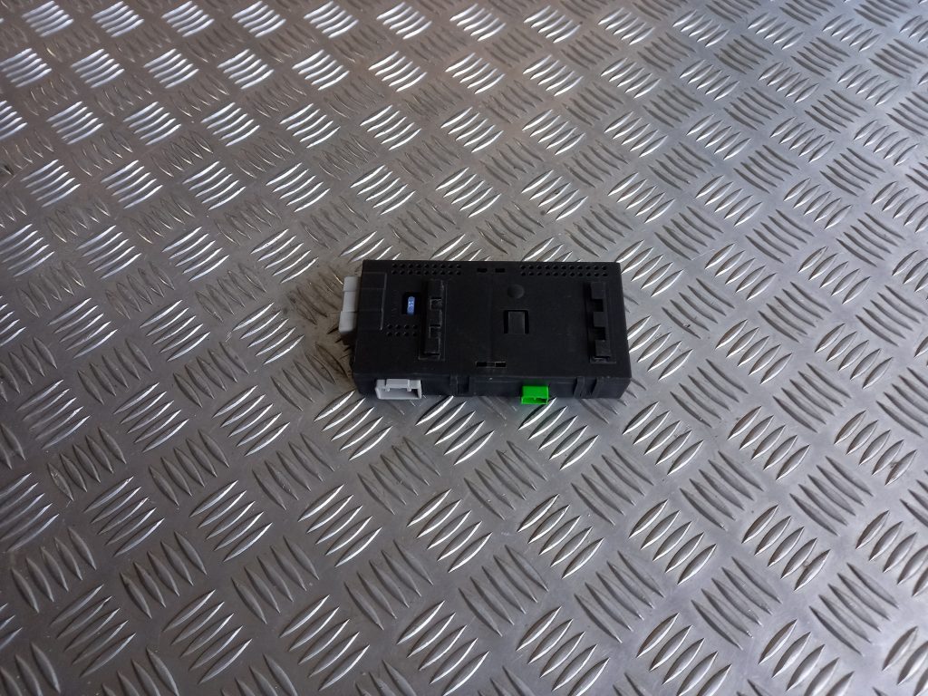 Piekabes āķa vadības bloks priekš LAND ROVER FREELANDER 2007