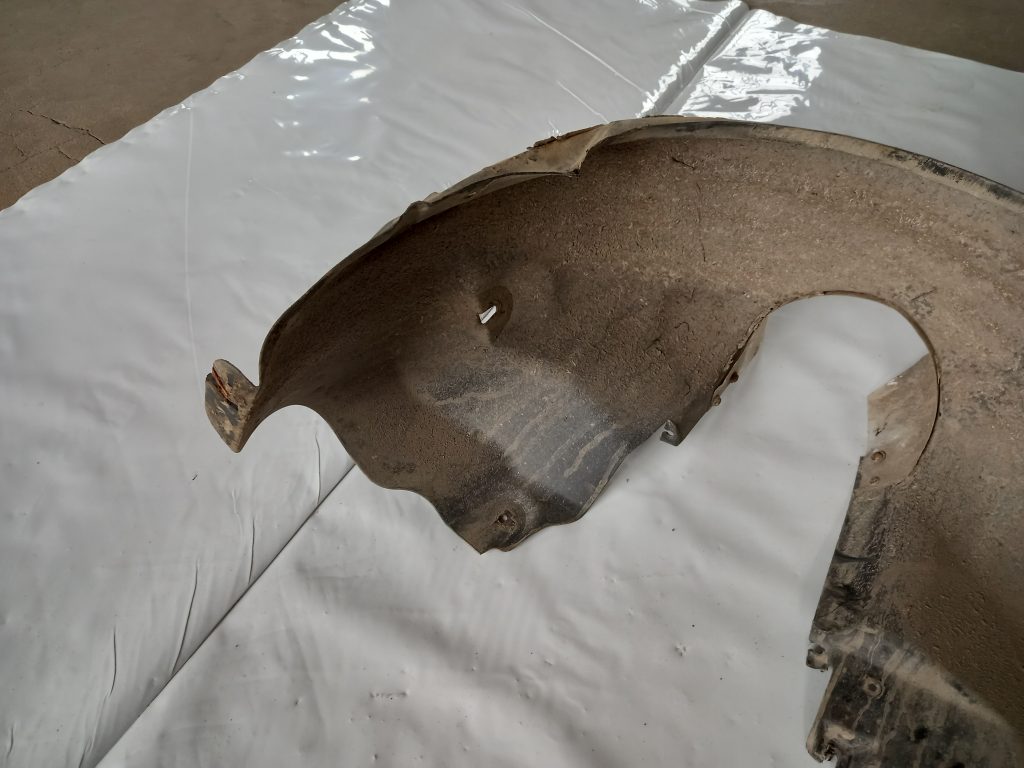 Aizmugurējais labais paspārns priekš LAND ROVER FREELANDER 2007