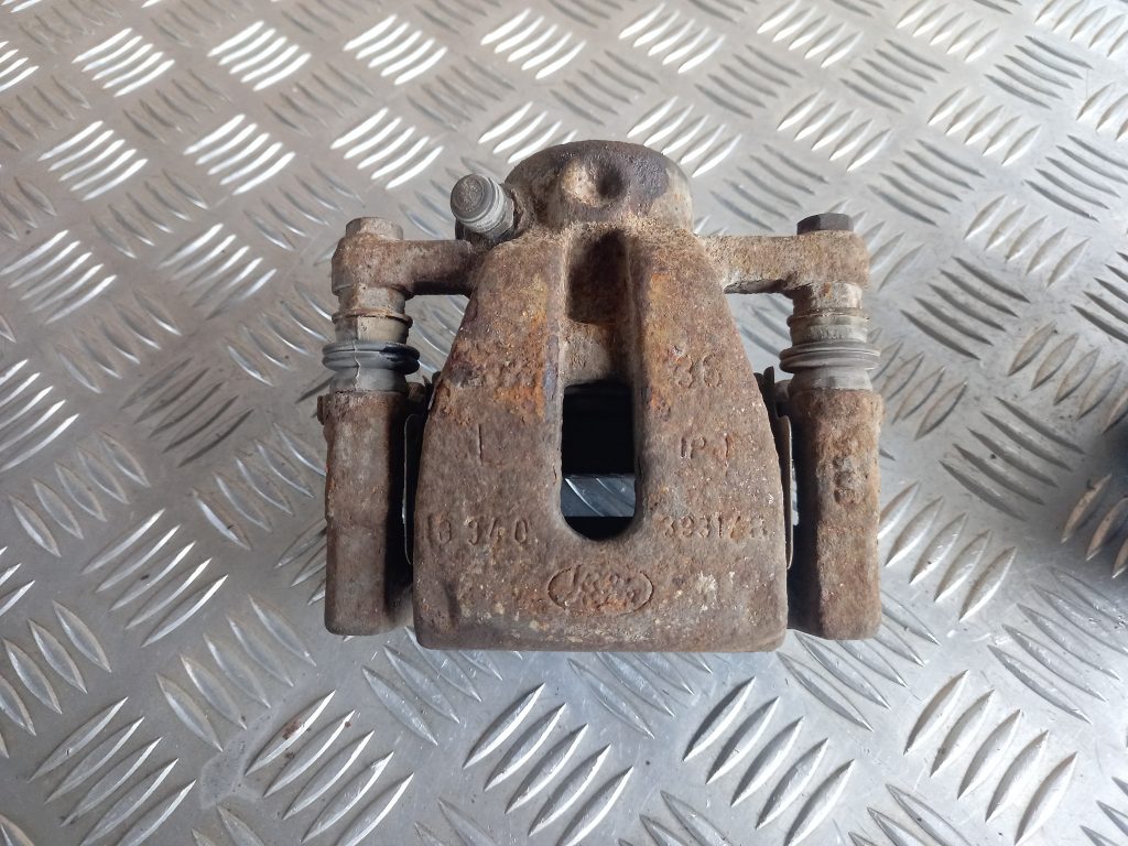 Aizmugurējais labais suports priekš LAND ROVER FREELANDER 2007 2 Aizmugurējais labais suports priekš LAND ROVER FREELANDER 2007