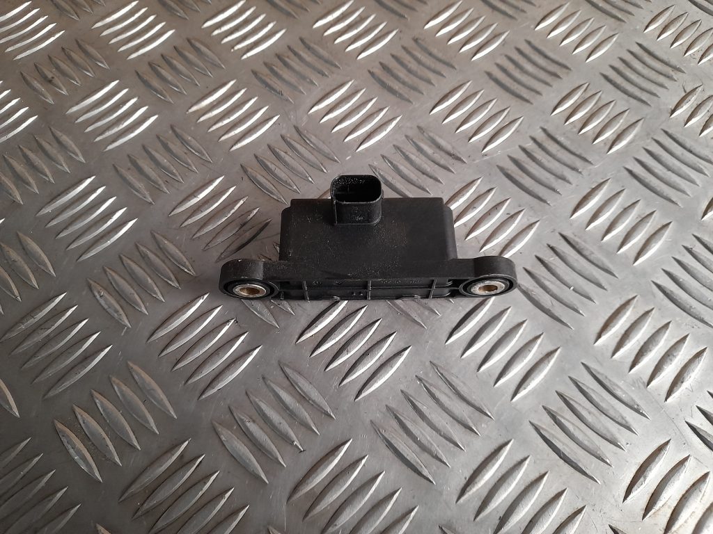 ESP ātruma devējs priekš DODGE JOURNEY 2008 2 ESP ātruma devējs priekš DODGE JOURNEY 2008