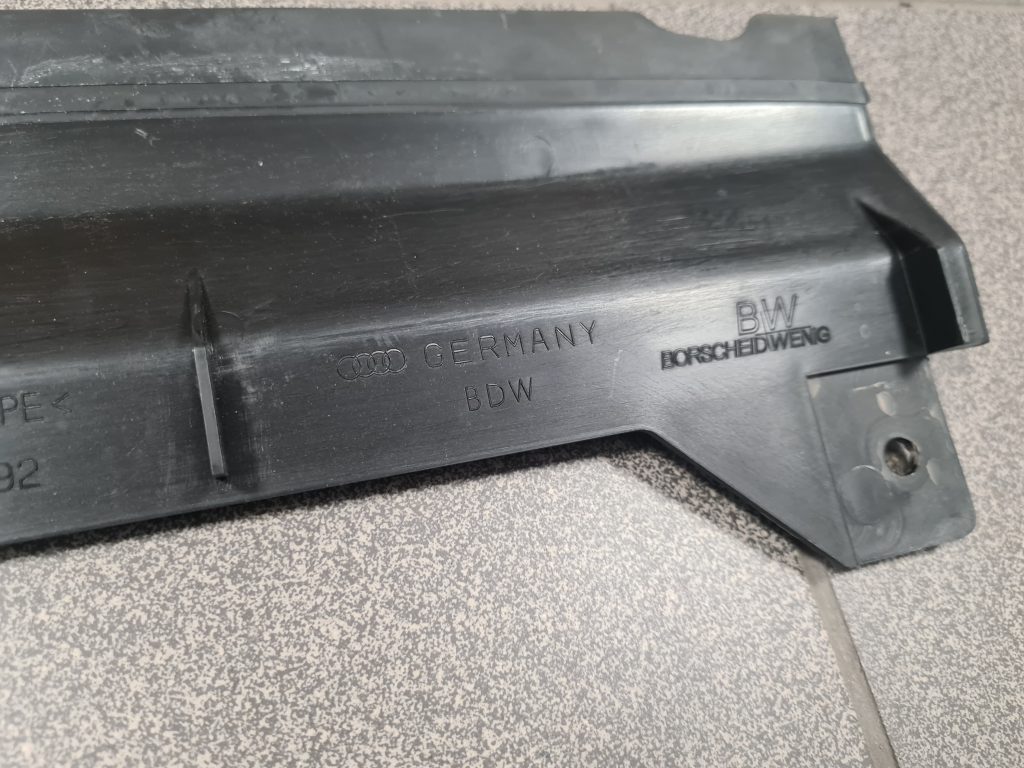 Ieplūdes gaisa deflektors/Difuzors priekš Audi Q7 2005-2015 4L0121292 3 Ieplūdes gaisa deflektors/Difuzors priekš Audi Q7 2005-2015 4L0121292