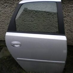 Aizmugurējās labās durvis priekš OPEL MERIVA 2005