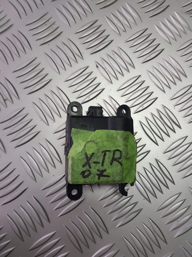 Apsildes sistēmas aktuators priekš NISSAN X-TRAIL 2007