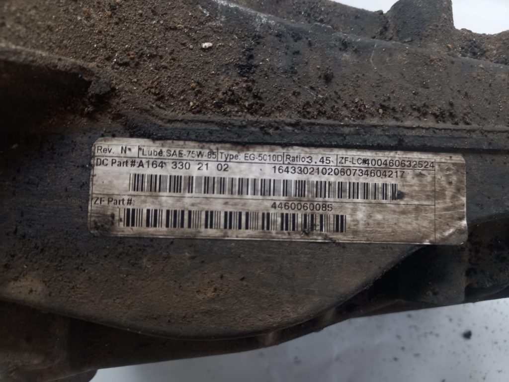 Priekšējais reduktors priekš MERCEDES BENZ ML320 2005 BLACK 5 Priekšējais reduktors priekš MERCEDES BENZ ML320 2005 BLACK