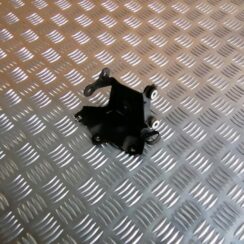 Dzinēja kronšteins priekš TOYOTA AVENSIS 2012