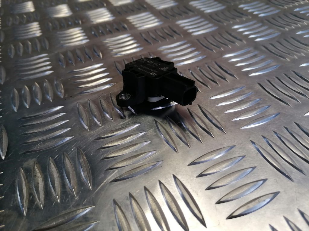 Drošības spilvena trieciensensors priekš AUDI A4 2007 3 Drošības spilvena trieciensensors priekš AUDI A4 2007