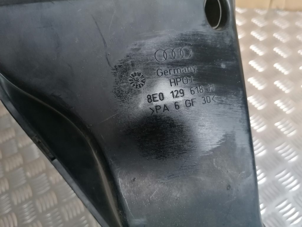 Gaisa vads priekš AUDI A4 2007 2 Gaisa vads priekš AUDI A4 2007