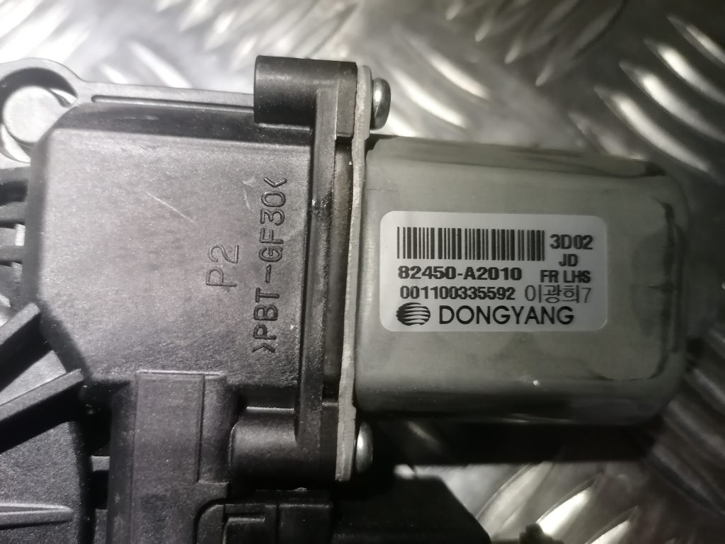 Elektrisko stiklu motors priekš KIA CEED 2013 2 Elektrisko stiklu motors priekš KIA CEED 2013