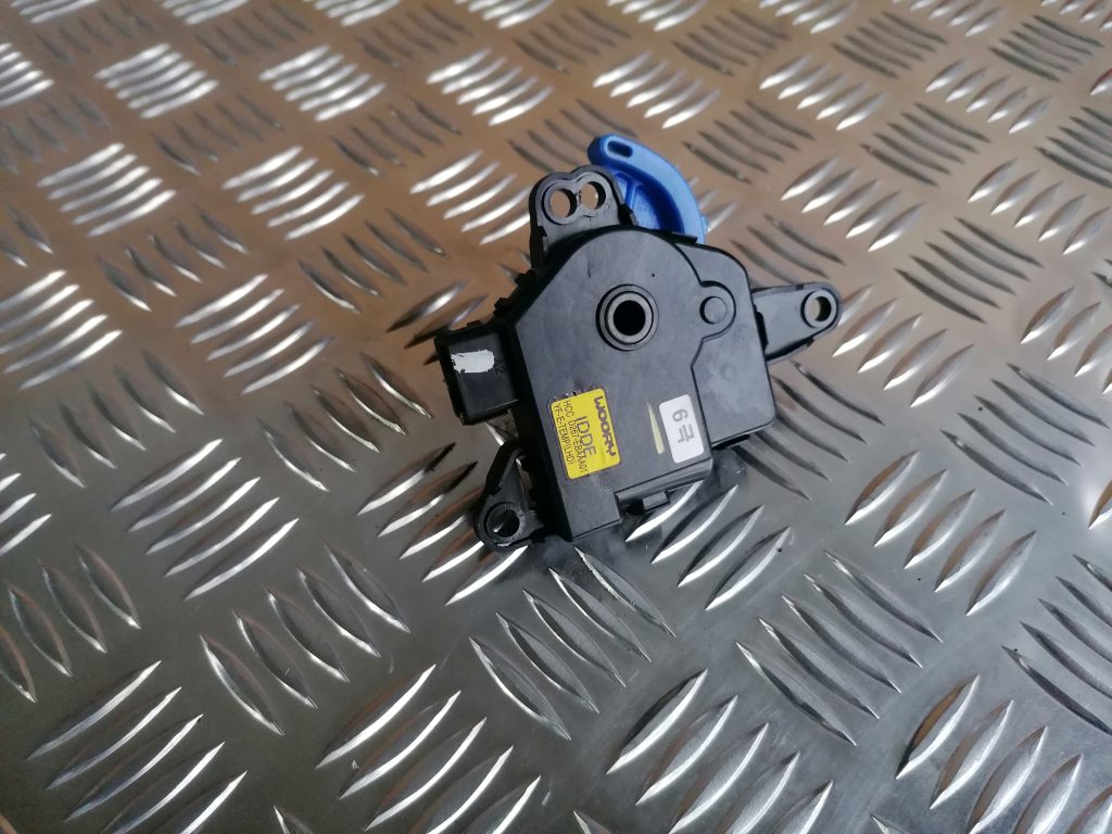 Apsildes sistēmas aktuators priekš KIA CEED 2013 1 Apsildes sistēmas aktuators priekš KIA CEED 2013