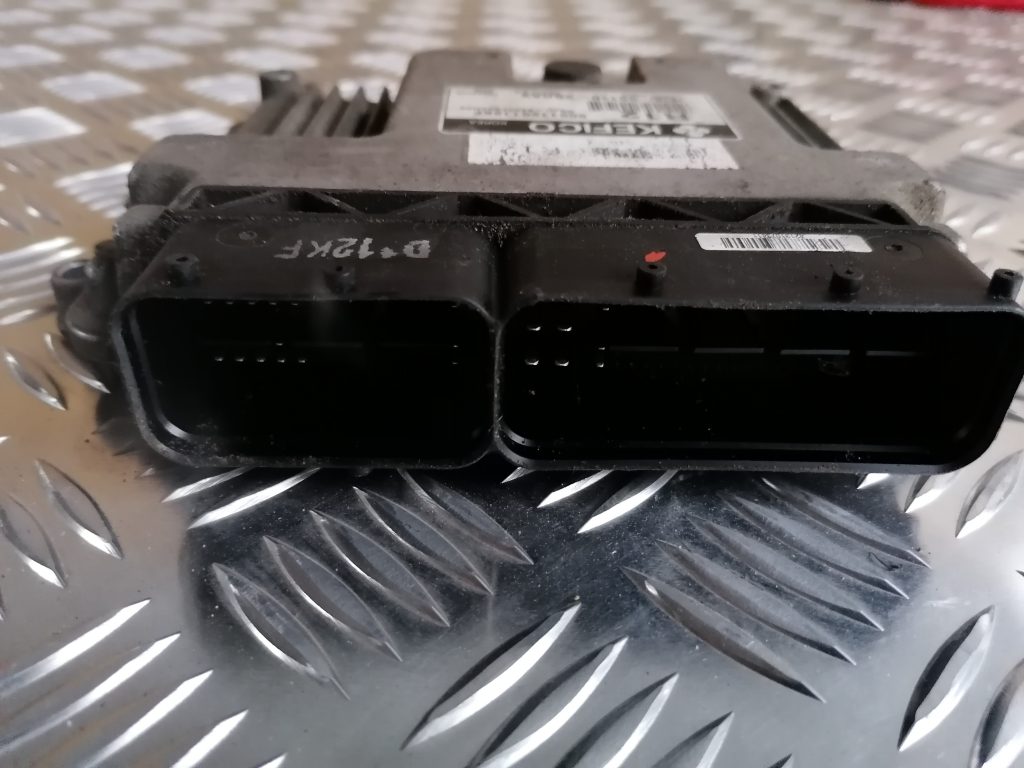 Dzinēja vadības bloks priekš KIA CEED 2013 2 Dzinēja vadības bloks priekš KIA CEED 2013