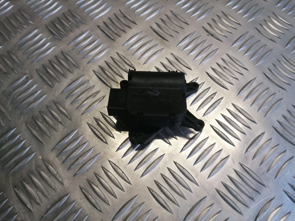 Apsildes sistēmas aktuators priekš VW TOURAN 2005 2 Apsildes sistēmas aktuators priekš VW TOURAN 2005
