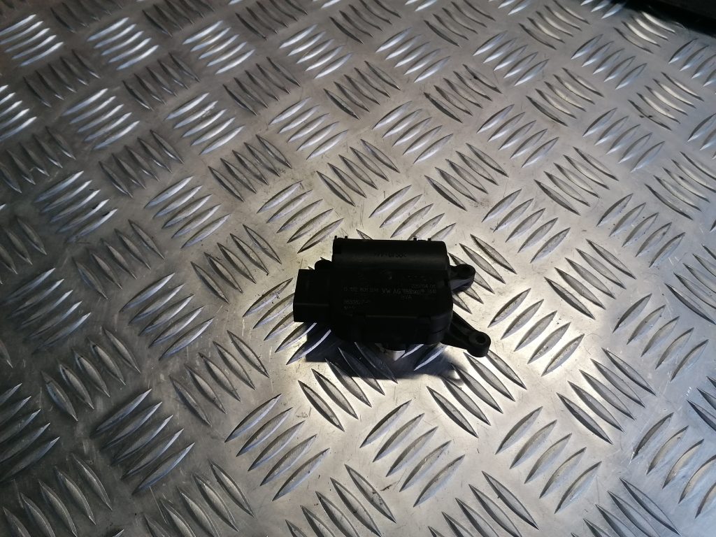 Apsildes sistēmas aktuators priekš VW TOURAN 2005 1 Apsildes sistēmas aktuators priekš VW TOURAN 2005