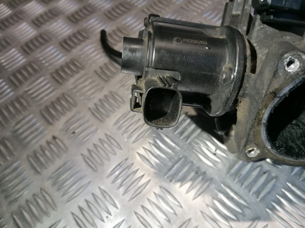 EGR vārsts priekš VOLVO V70 2007 6 EGR vārsts priekš VOLVO V70 2007