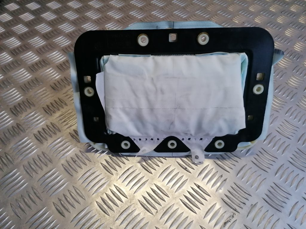 Mērinstrumentu paneļa drošības spilvens priekš RENAULT MEGANE 2011 1 Mērinstrumentu paneļa drošības spilvens priekš RENAULT MEGANE 2011