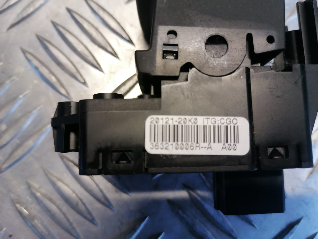 Stāvbremzes ieslēgšanas poga priekš RENAULT MEGANE 2011 3 Stāvbremzes ieslēgšanas poga priekš RENAULT MEGANE 2011