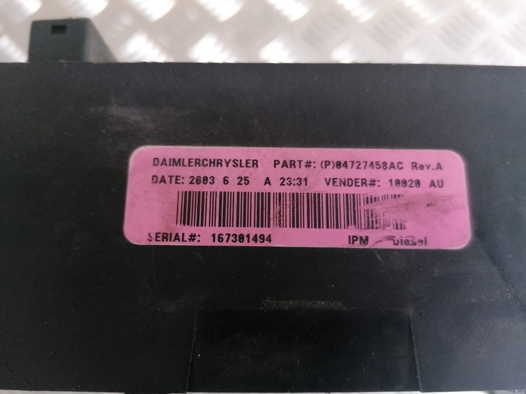 Drošinātāju relejas kaste priekš CHRYSLER GRAND VOYAGER 2004 3 Drošinātāju relejas kaste priekš CHRYSLER GRAND VOYAGER 2004