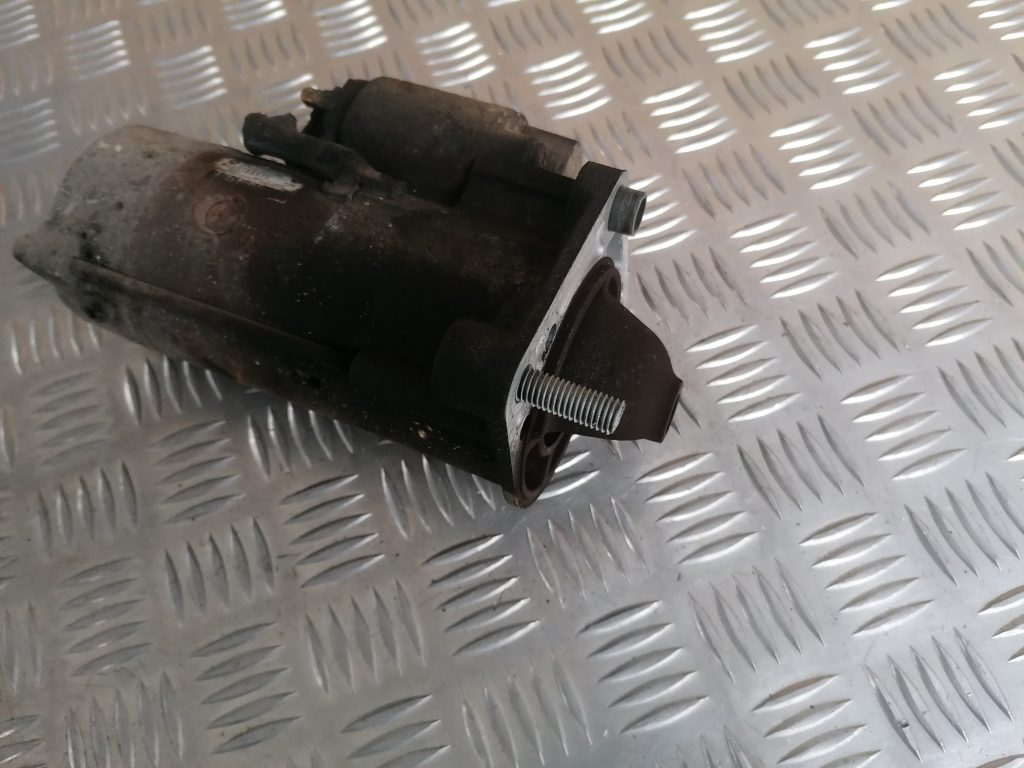 Starteris priekš CHRYSLER GRAND VOYAGER 2004 2 Starteris priekš CHRYSLER GRAND VOYAGER 2004