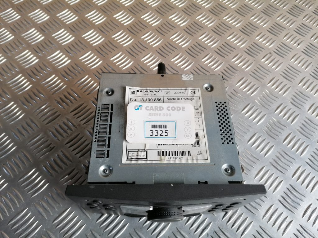 CD/DVD/Navigācijas bloks priekš OPEL ASTRA H 2006 4 CD/DVD/Navigācijas bloks priekš OPEL ASTRA H 2006