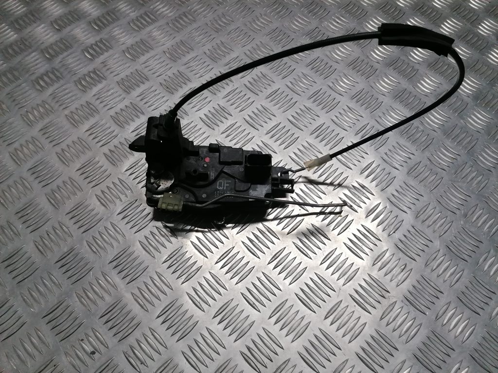 Priekšējo kreiso durvju slēdzene priekš OPEL ASTRA H 2006 1 Priekšējo kreiso durvju slēdzene priekš OPEL ASTRA H 2006