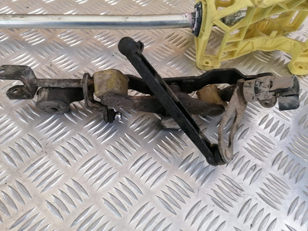 Ātrumu pārslēgšanas slēdzis priekš OPEL ASTRA H 2006 2 Ātrumu pārslēgšanas slēdzis priekš OPEL ASTRA H 2006