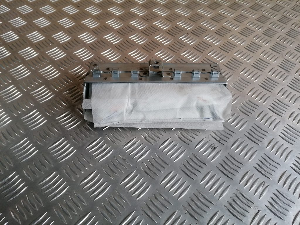 Mērinstrumentu paneļa drošības spilvens priekš TOYOTA COROLLA VERSO 2005