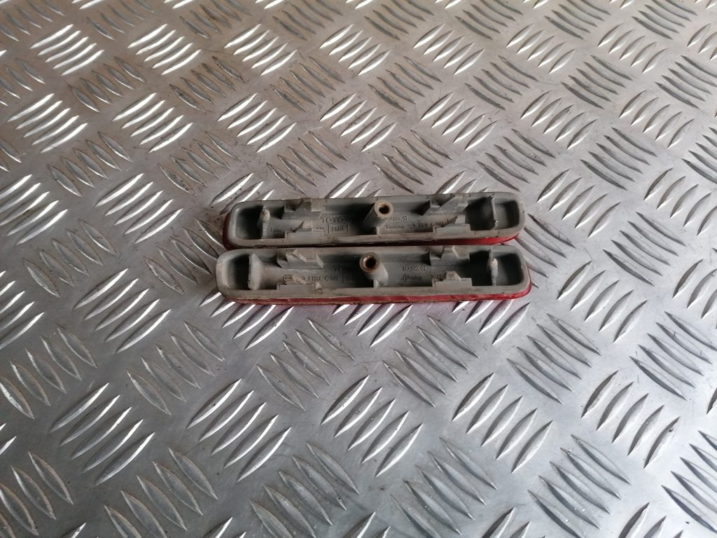 Aizmugurējais atstarotājs priekš TOYOTA COROLLA VERSO 2005 2 Aizmugurējais atstarotājs priekš TOYOTA COROLLA VERSO 2005