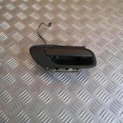 Aizmugurējāis labais durvju rokturis priekš VOLVO V70 2004