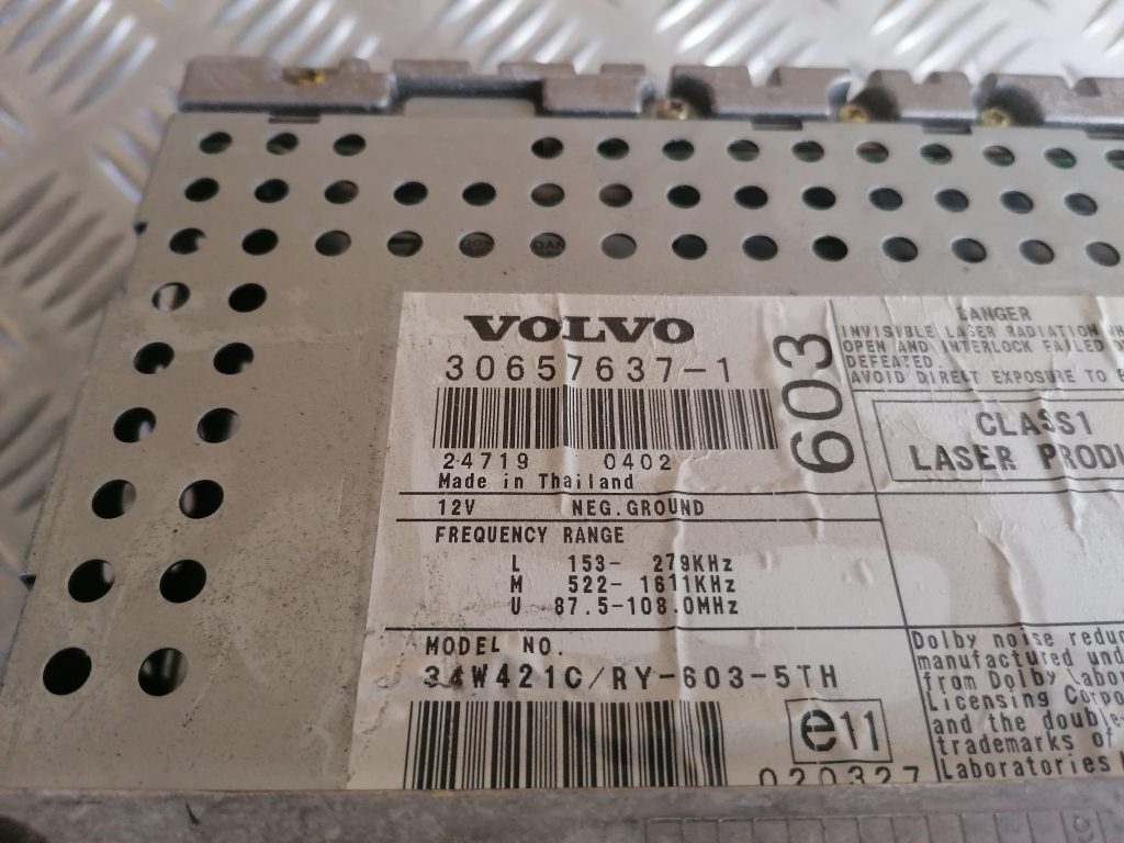 CD/DVD/Navigācijas bloks priekš VOLVO V70 2004 4 CD/DVD/Navigācijas bloks priekš VOLVO V70 2004