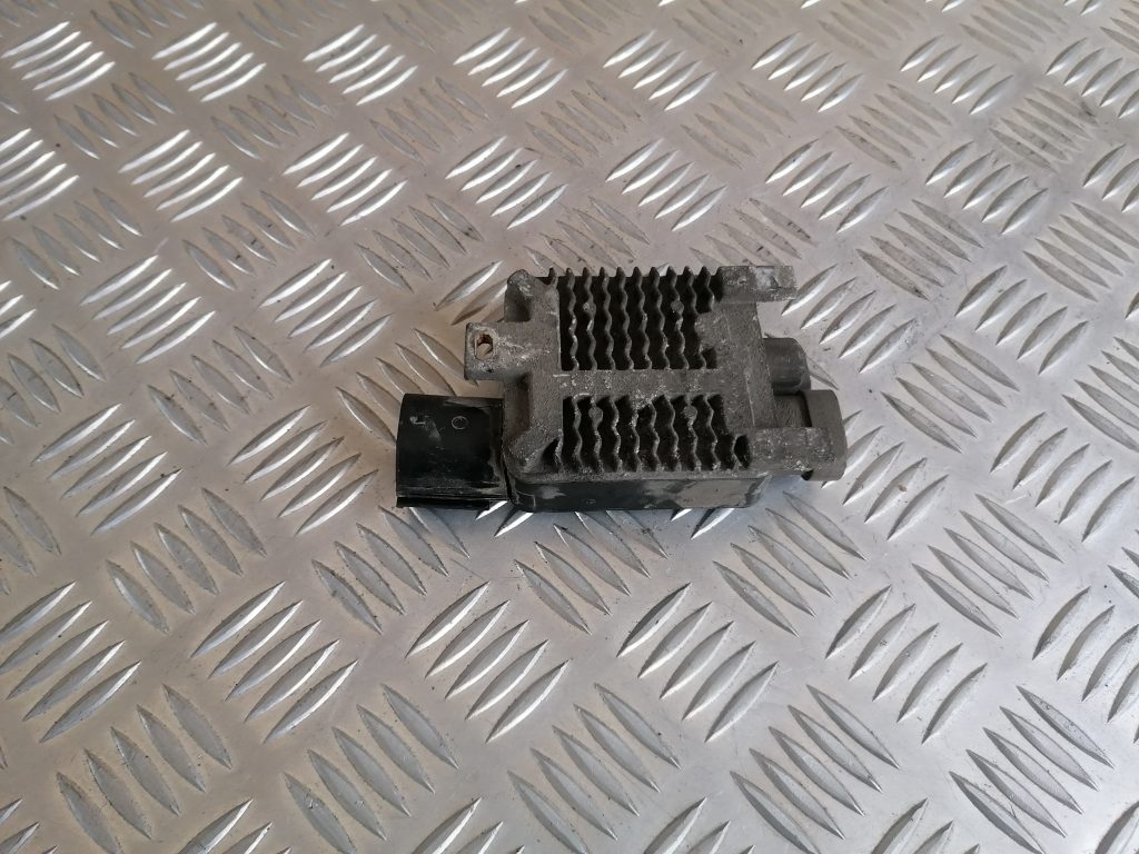 Ventilatora vadības bloks priekš FORD C-MAX 2011 2 Ventilatora vadības bloks priekš FORD C-MAX 2011