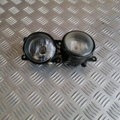 Miglas lukturis priekšā labajā pusē priekš FORD C-MAX 2011