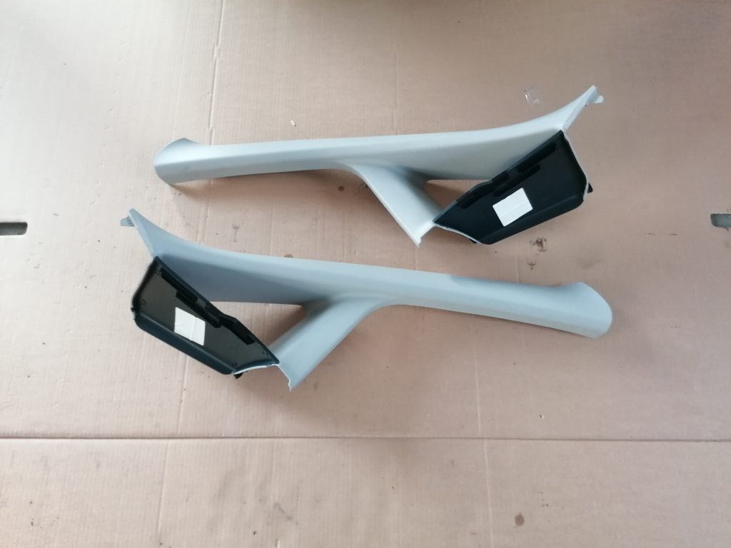 Priekšējas salona statnes apdare priekš FORD C-MAX 2011 1 Priekšējas salona statnes apdare priekš FORD C-MAX 2011