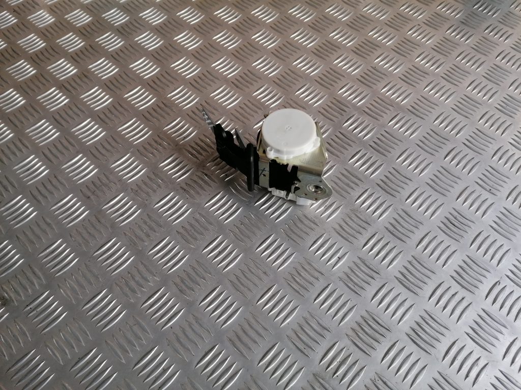 Aizmugurējā vidēja drošības josta priekš FORD C-MAX 2011