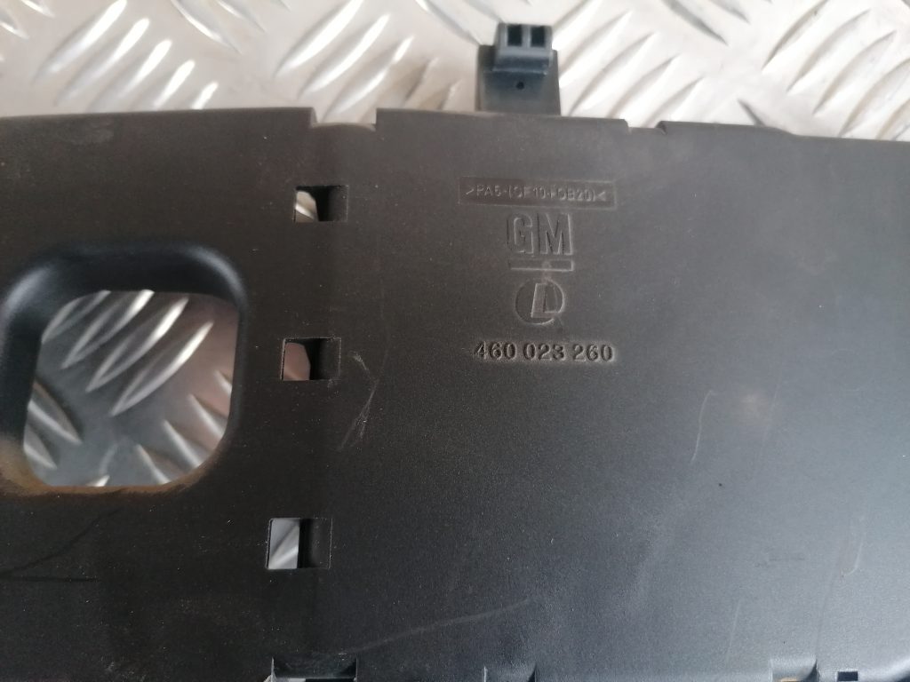 Drošinātāju relejas kaste priekš SAAB 9-3 2002 4 Drošinātāju relejas kaste priekš SAAB 9-3 2002