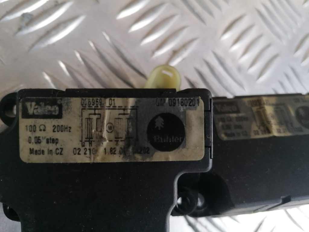 Apsildes sistēmas aktuators priekš SAAB 9-3 2002