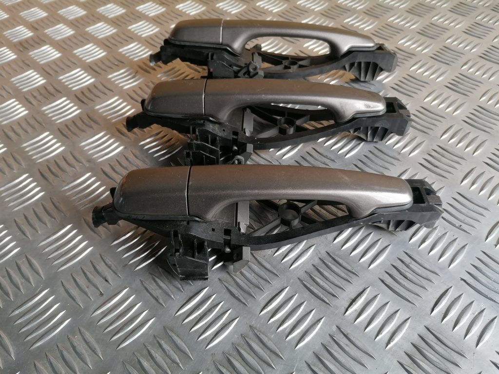 Ārējais durvju rokturis priekš VOLVO S80 2007 GREY 2 Ārējais durvju rokturis priekš VOLVO S80 2007 GREY