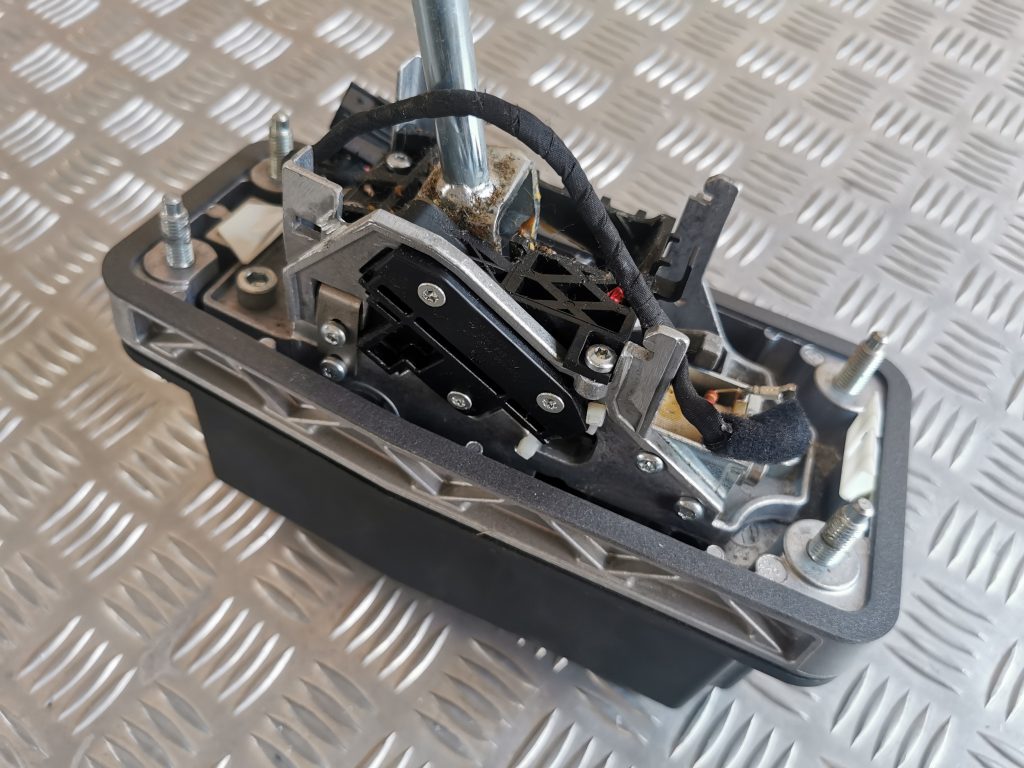 Ātrumu pārslēgšanas slēdzis priekš VW PHAETON 2005