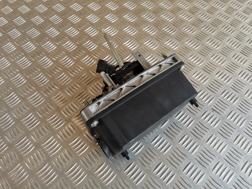 Ātrumu pārslēgšanas slēdzis priekš VW PHAETON 2005