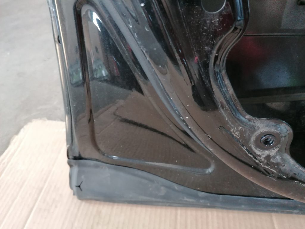 Priekšējās kreisās durvis priekš VW PHAETON 2005 4 Priekšējās kreisās durvis priekš VW PHAETON 2005