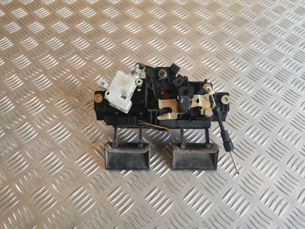 Bagāžnieka vāka slēdzene priekš AUDI A6 1998 1 Bagāžnieka vāka slēdzene priekš AUDI A6 1998