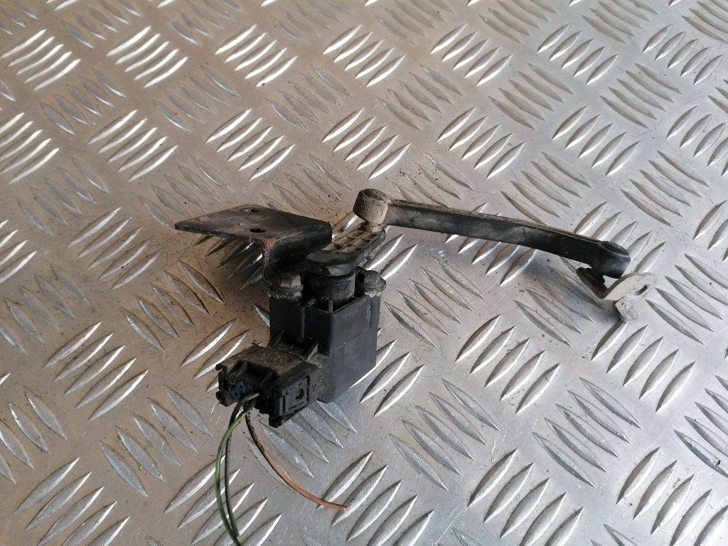 Lukturu diapazona korekcijas sensors, aizmugurē priekš MERCEDES BENZ ML320 2005 BLACK