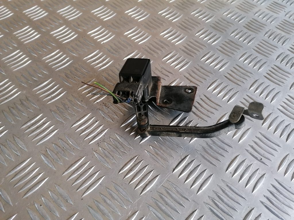 Lukturu diapazona korekcijas sensors, aizmugurē priekš MERCEDES BENZ ML320 2005 BLACK