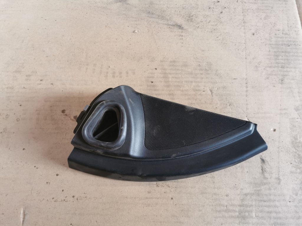 Durvju spoguļa apdares uzlika salonā (bez skaļruņa) priekš MERCEDES BENZ ML320 2005 BLACK 1 Durvju spoguļa apdares uzlika salonā (bez skaļruņa) priekš MERCEDES BENZ ML320 2005 BLACK