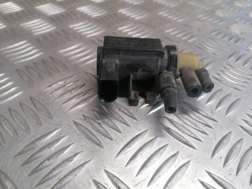 Solenoīda vakuuma vārsts priekš DODGE JOURNEY 2008 3 Solenoīda vakuuma vārsts priekš DODGE JOURNEY 2008