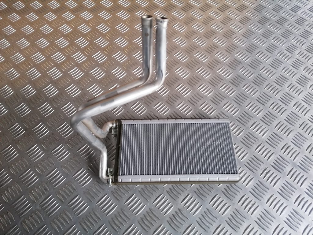 Apsildes sistēmas radiators priekš DODGE JOURNEY 2008 1 Apsildes sistēmas radiators priekš DODGE JOURNEY 2008