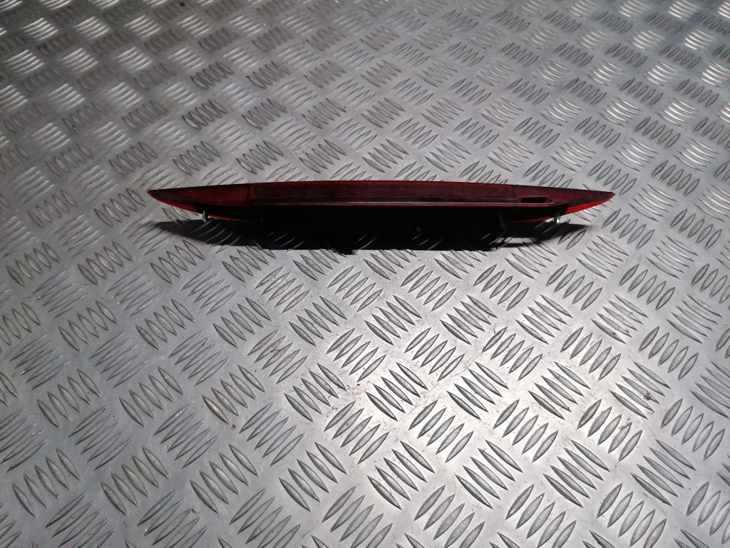 Stop signāls priekš SUBARU LEGACY 2011 1 Stop signāls priekš SUBARU LEGACY 2011