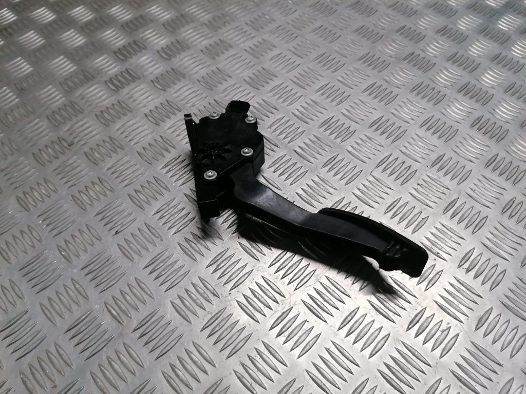 Gāzes pedālis priekš SUBARU LEGACY 2011 1 Gāzes pedālis priekš SUBARU LEGACY 2011