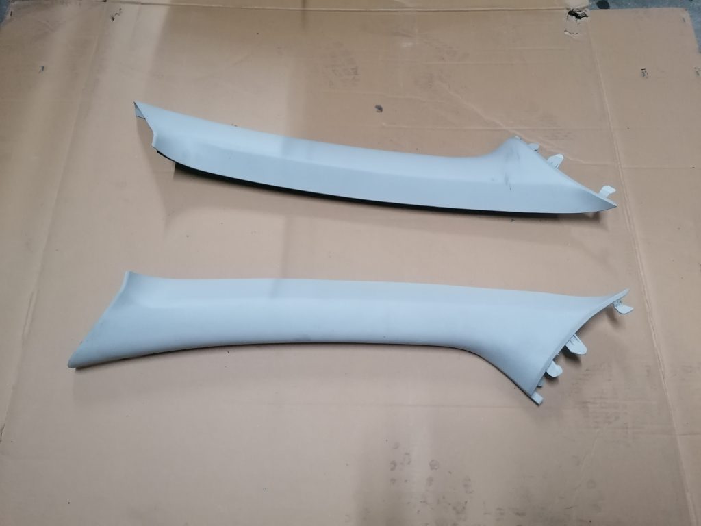 Priekšējas salona statnes apdare priekš SUBARU LEGACY 2011 1 Priekšējas salona statnes apdare priekš SUBARU LEGACY 2011